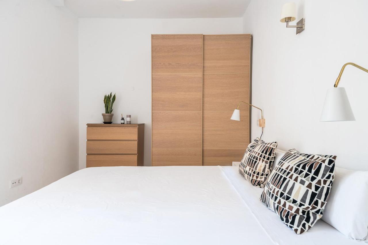 Spacious 3 Bed Apt In The Heart Of Sant Antoni Барселона Екстер'єр фото