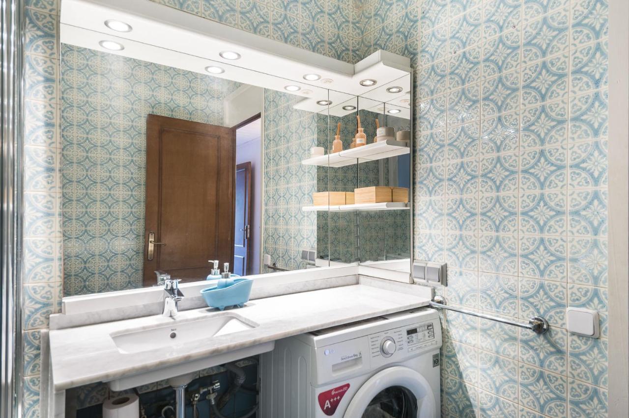 Spacious 3 Bed Apt In The Heart Of Sant Antoni Барселона Екстер'єр фото